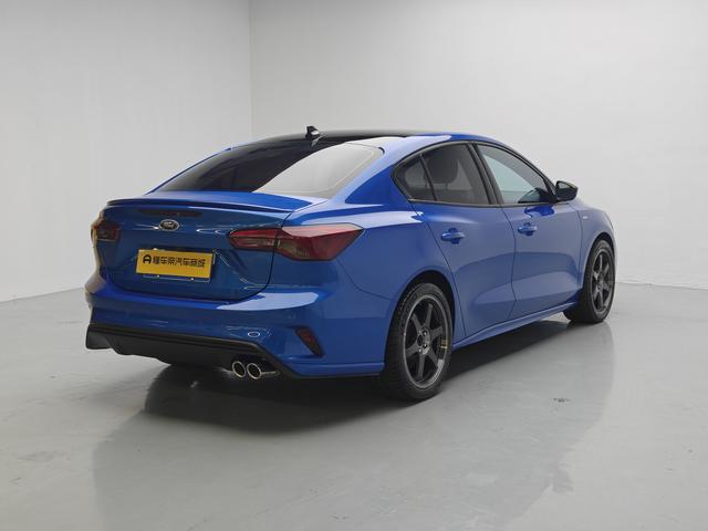Ford Focus ST 2021 thumb 5