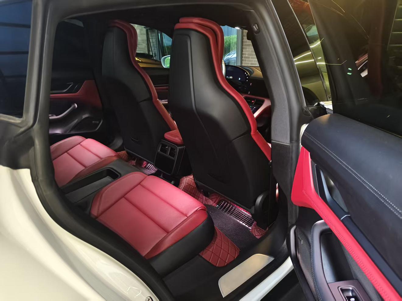 Porsche Taycan 2019 thumb 7
