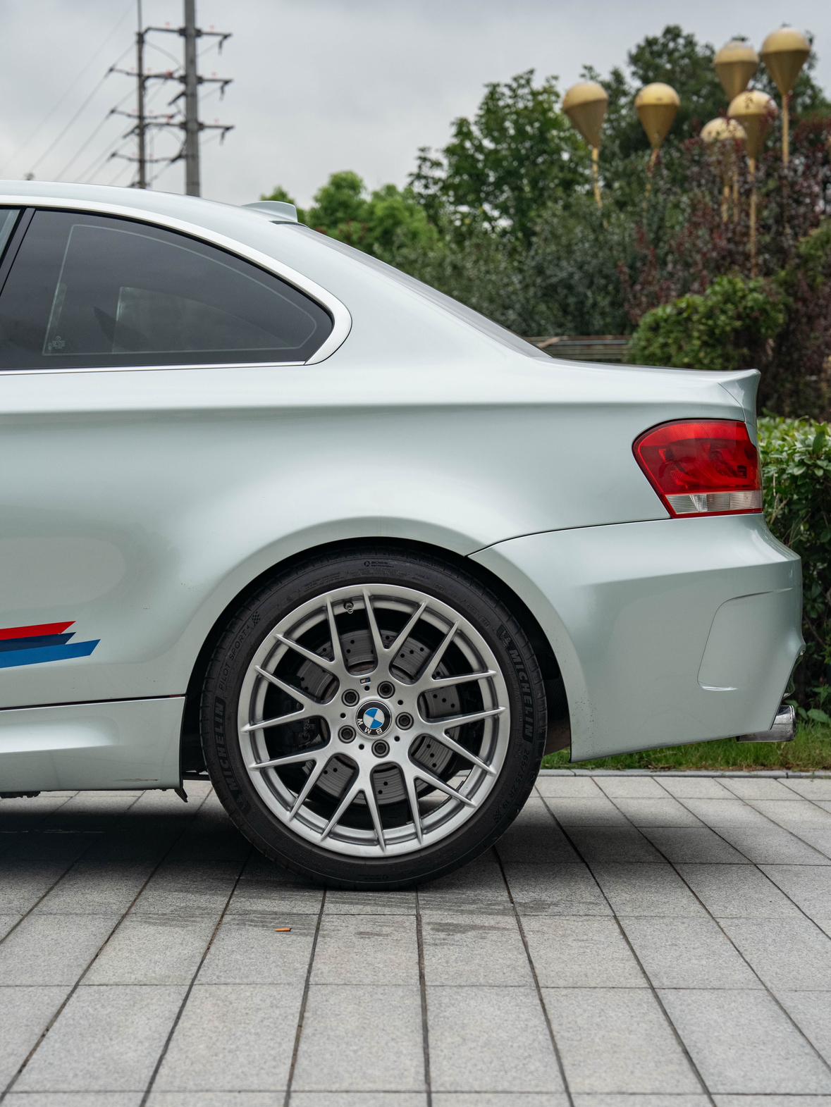 BMW 1 серии 2011 thumb 7