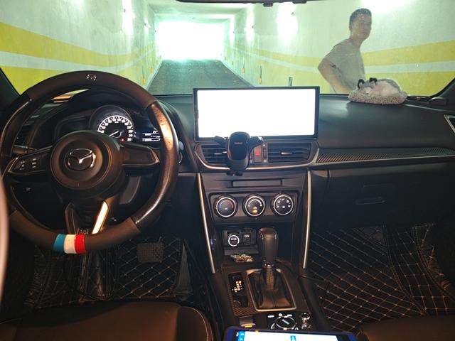 Mazda CX-4 2018 thumb 3