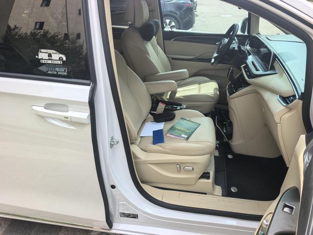 Buick GL8 2023 thumb 9