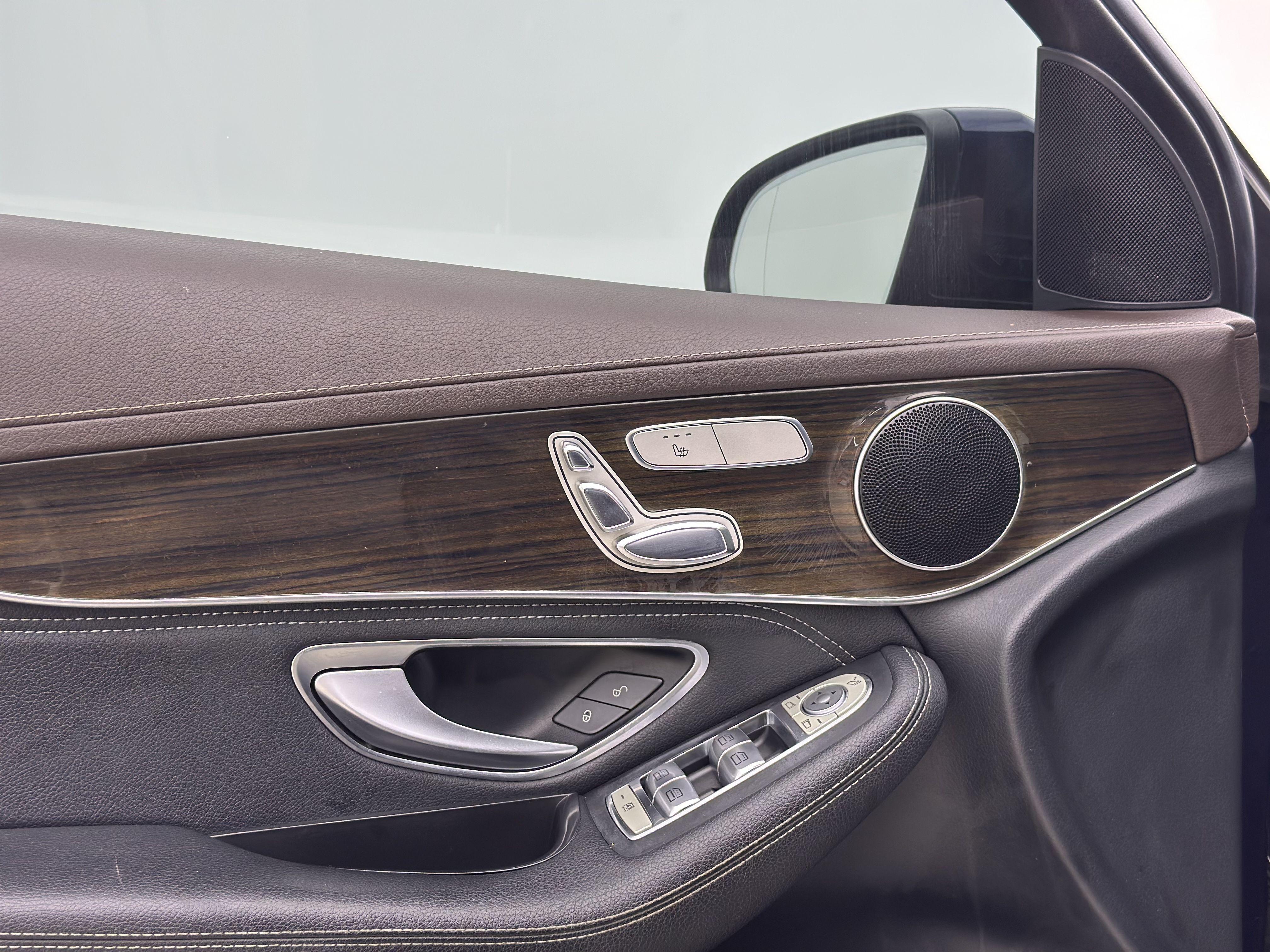 Mercedes-Benz GLC 2018 thumb 7