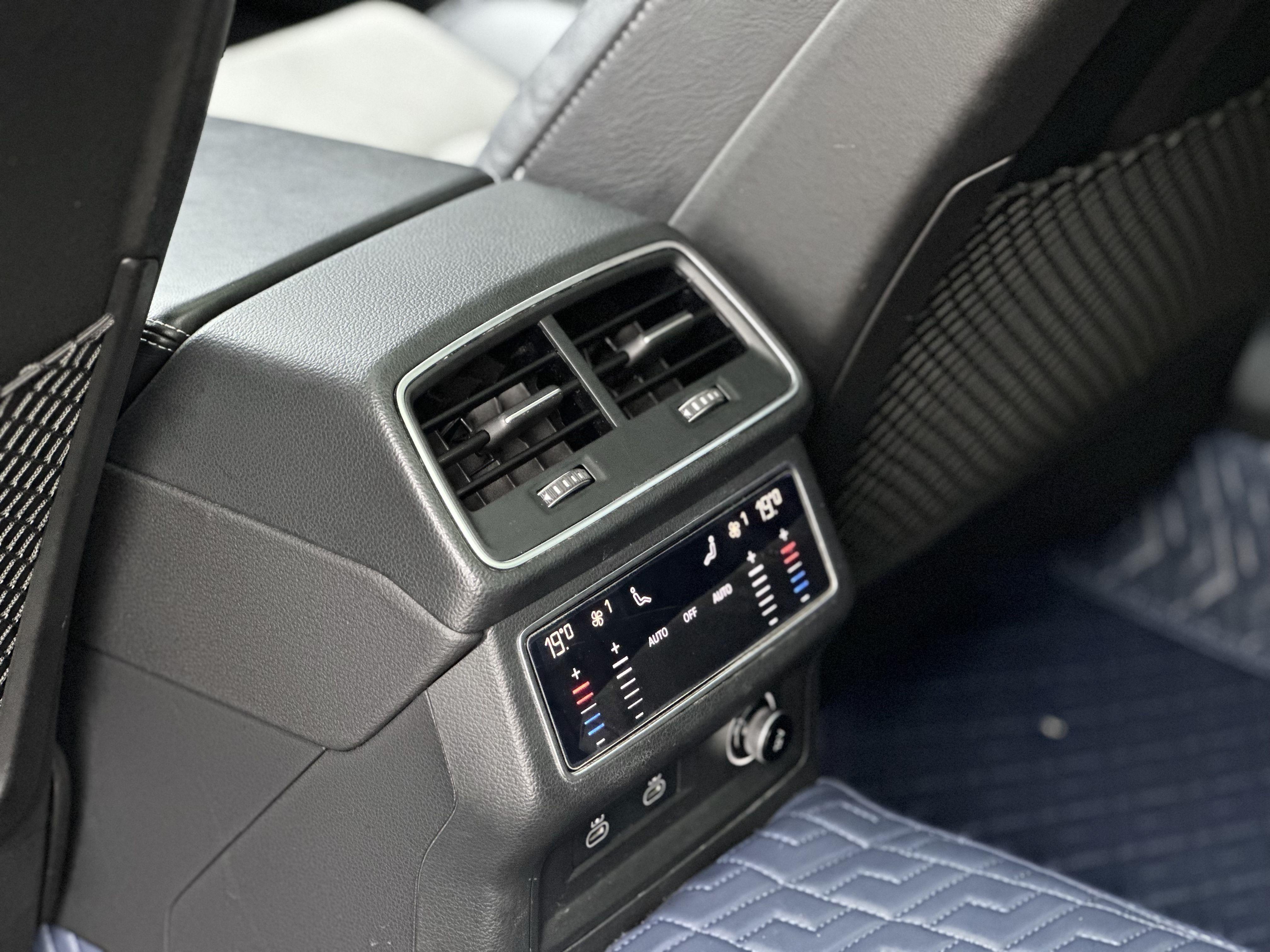 Audi A6 2023 thumb 7