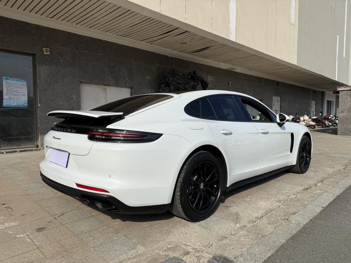 Porsche Panamera 2017 thumb 5