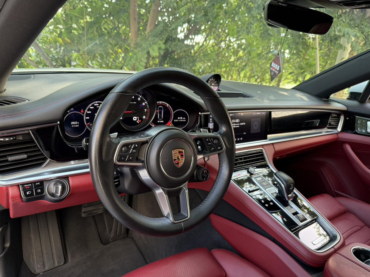 Porsche Panamera 2017 thumb 12
