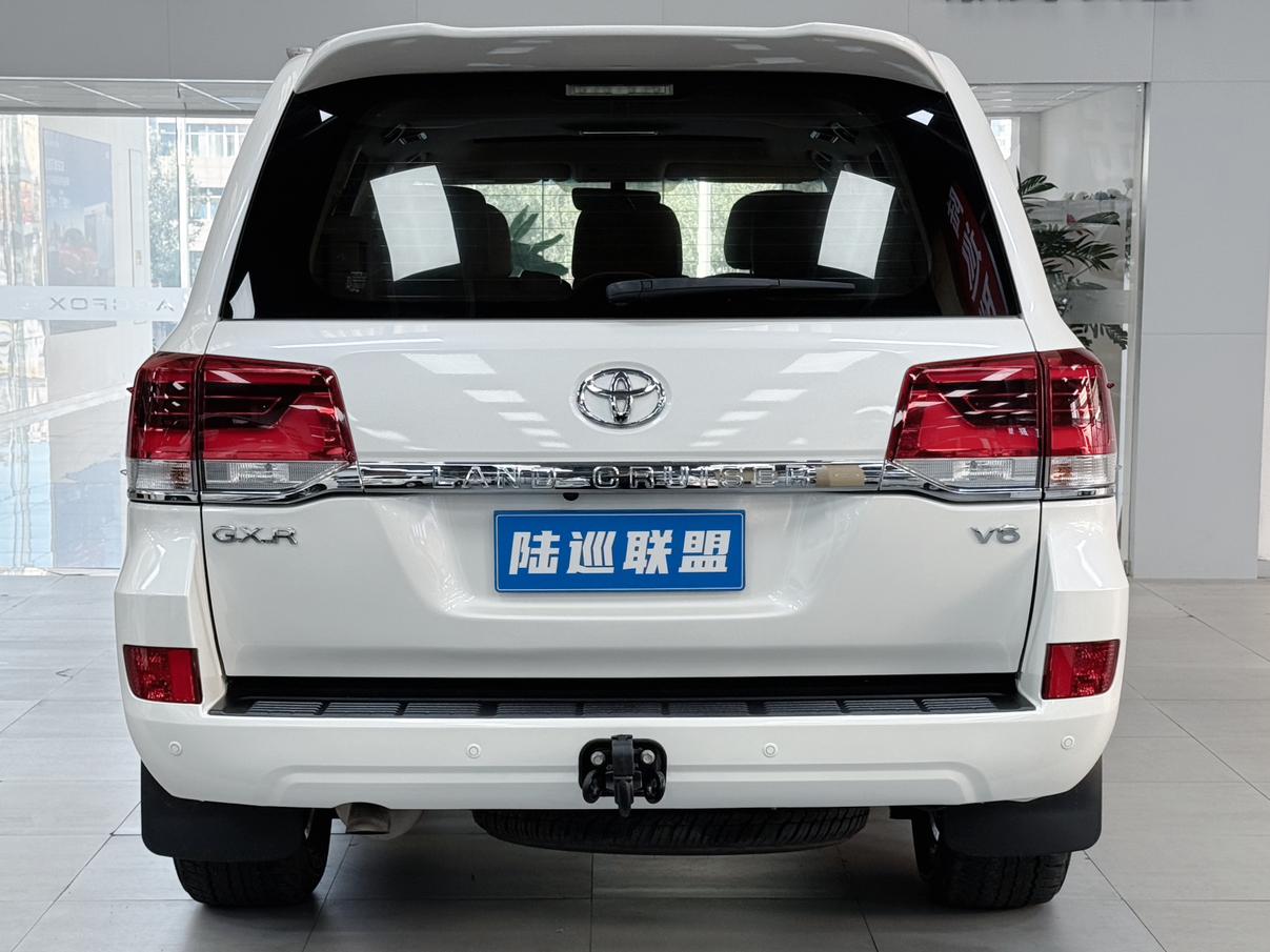 Toyota Land Cruiser 2017 thumb 3