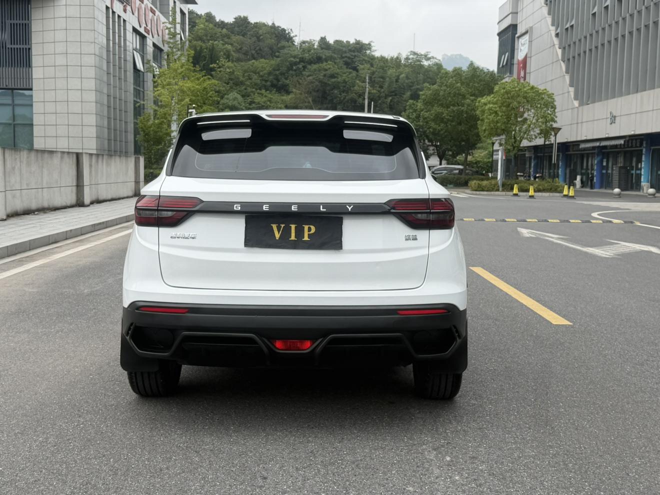 Geely Binyue 2025 thumb 3