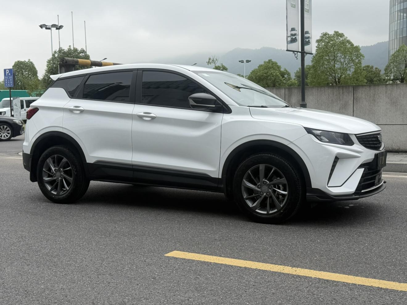 Geely Binyue 2025 thumb 12