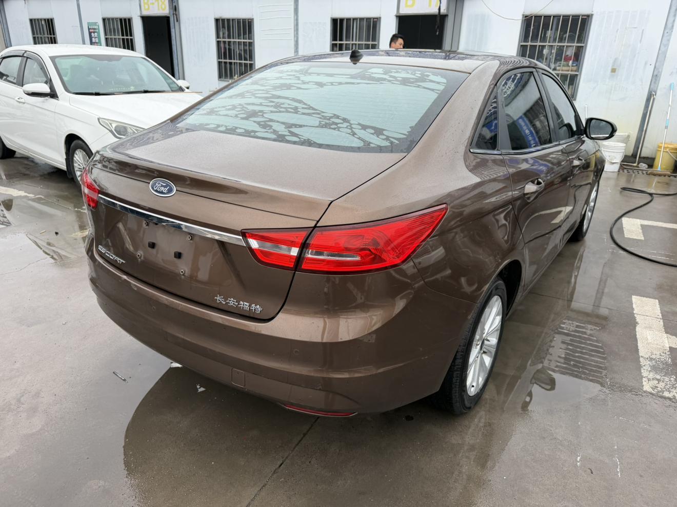 Ford Focus 2017 thumb 12