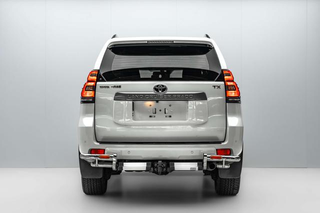 Toyota Land Cruiser Prado 2018 thumb 4