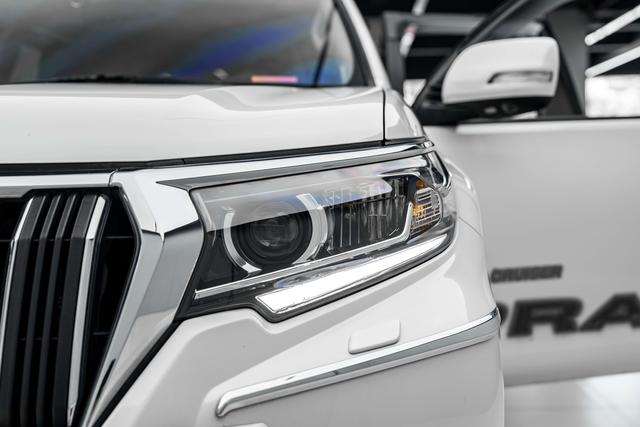 Toyota Land Cruiser Prado 2018 thumb 6