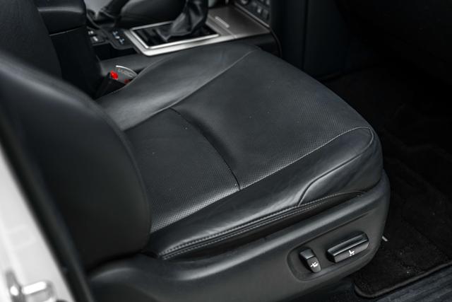 Toyota Land Cruiser Prado 2018 thumb 10