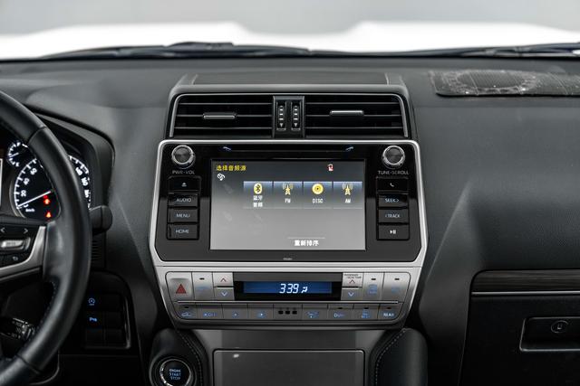 Toyota Land Cruiser Prado 2018 thumb 11