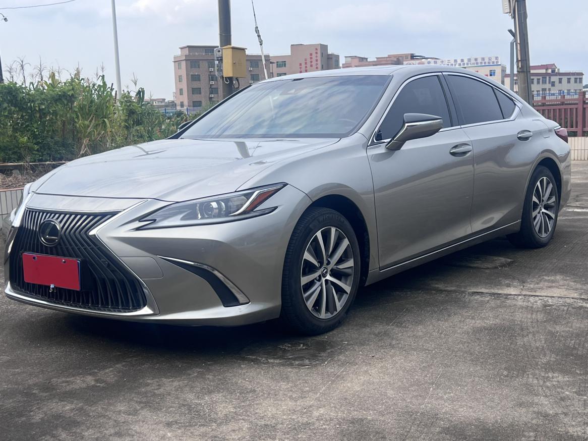 Lexus ES 2020 thumb 10