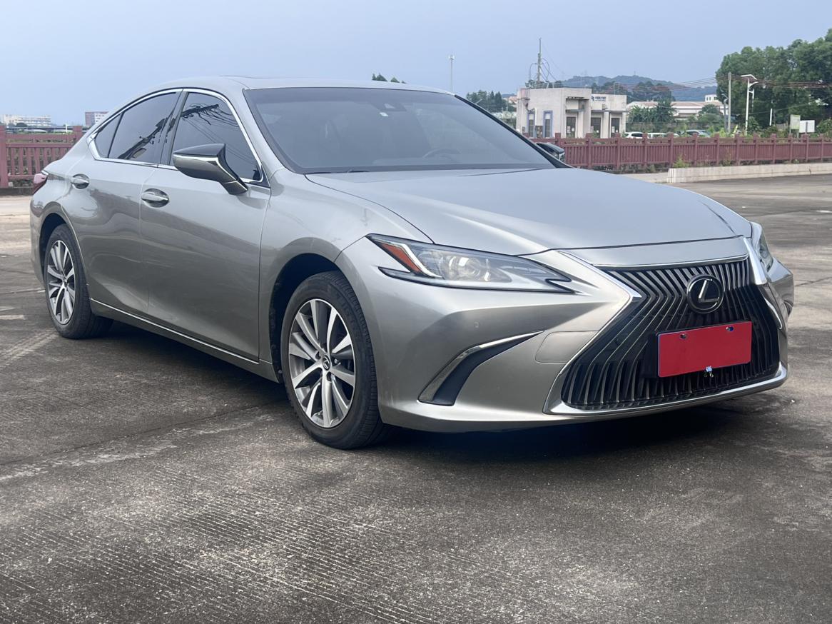 Lexus ES 2020 thumb 12