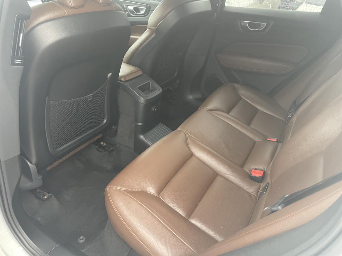Volvo XC60 2024 thumb 8