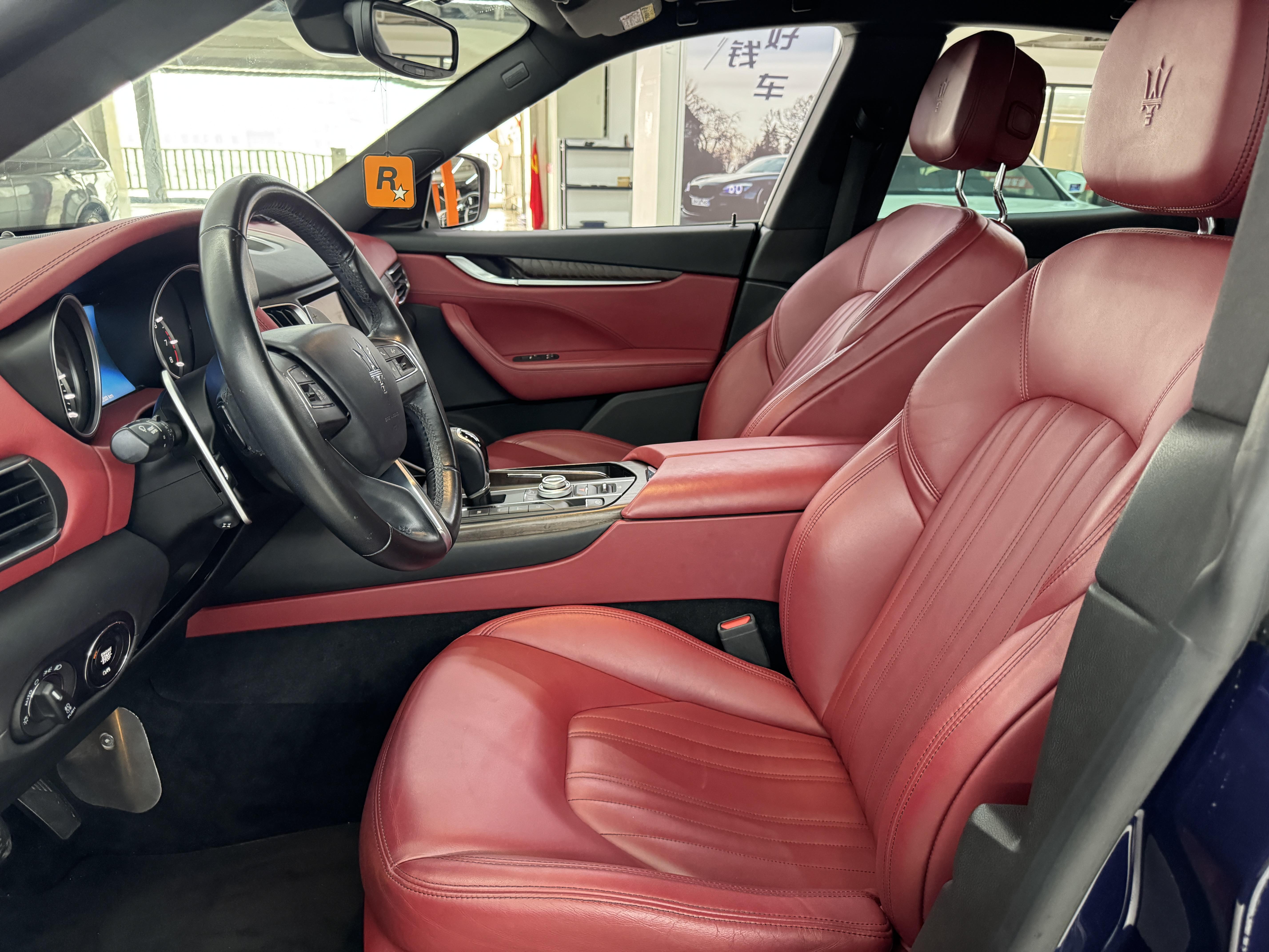 Maserati Levante 2018 thumb 7