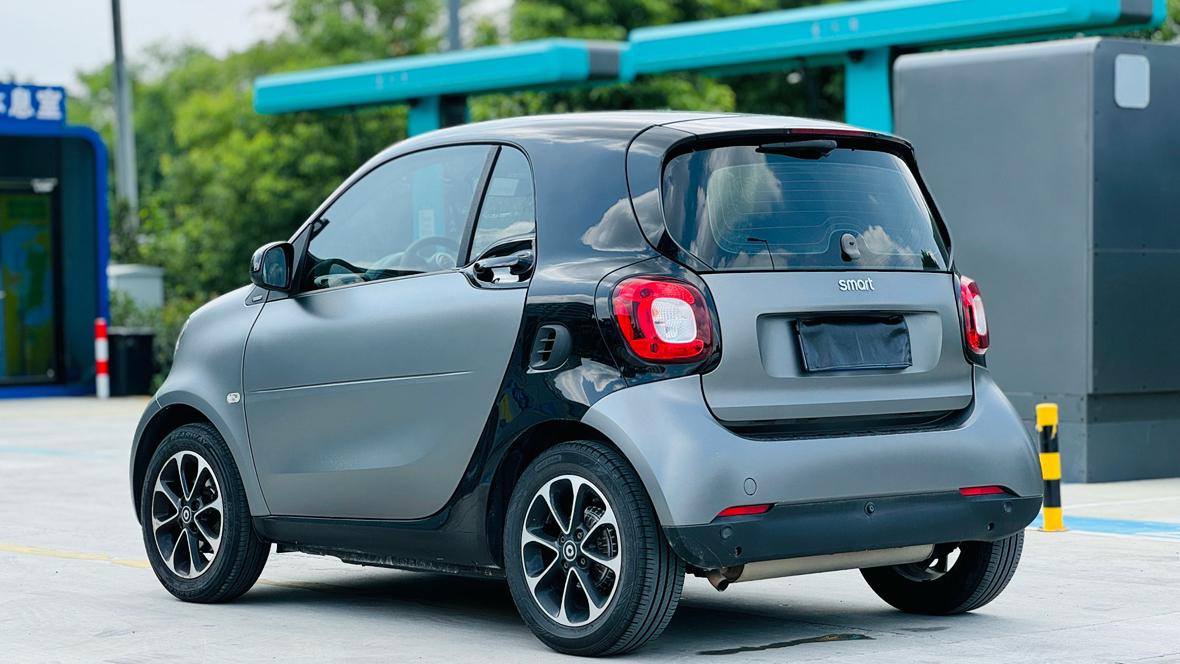 Smart Fortwo 2017 thumb 3