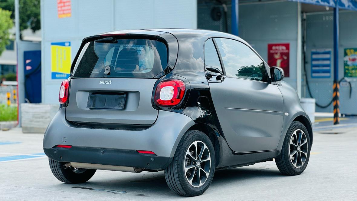 Smart Fortwo 2017 thumb 5