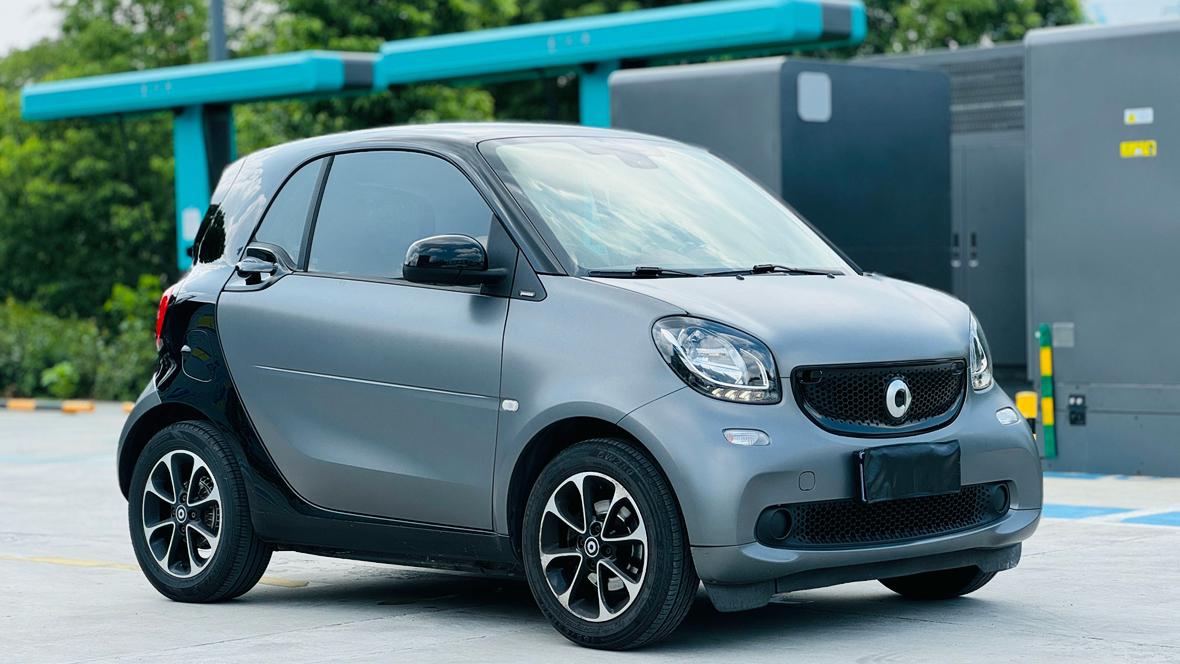 Smart Fortwo 2017 thumb 11