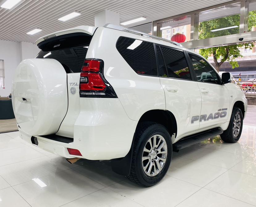 Toyota Land Cruiser Prado 2019 thumb 4