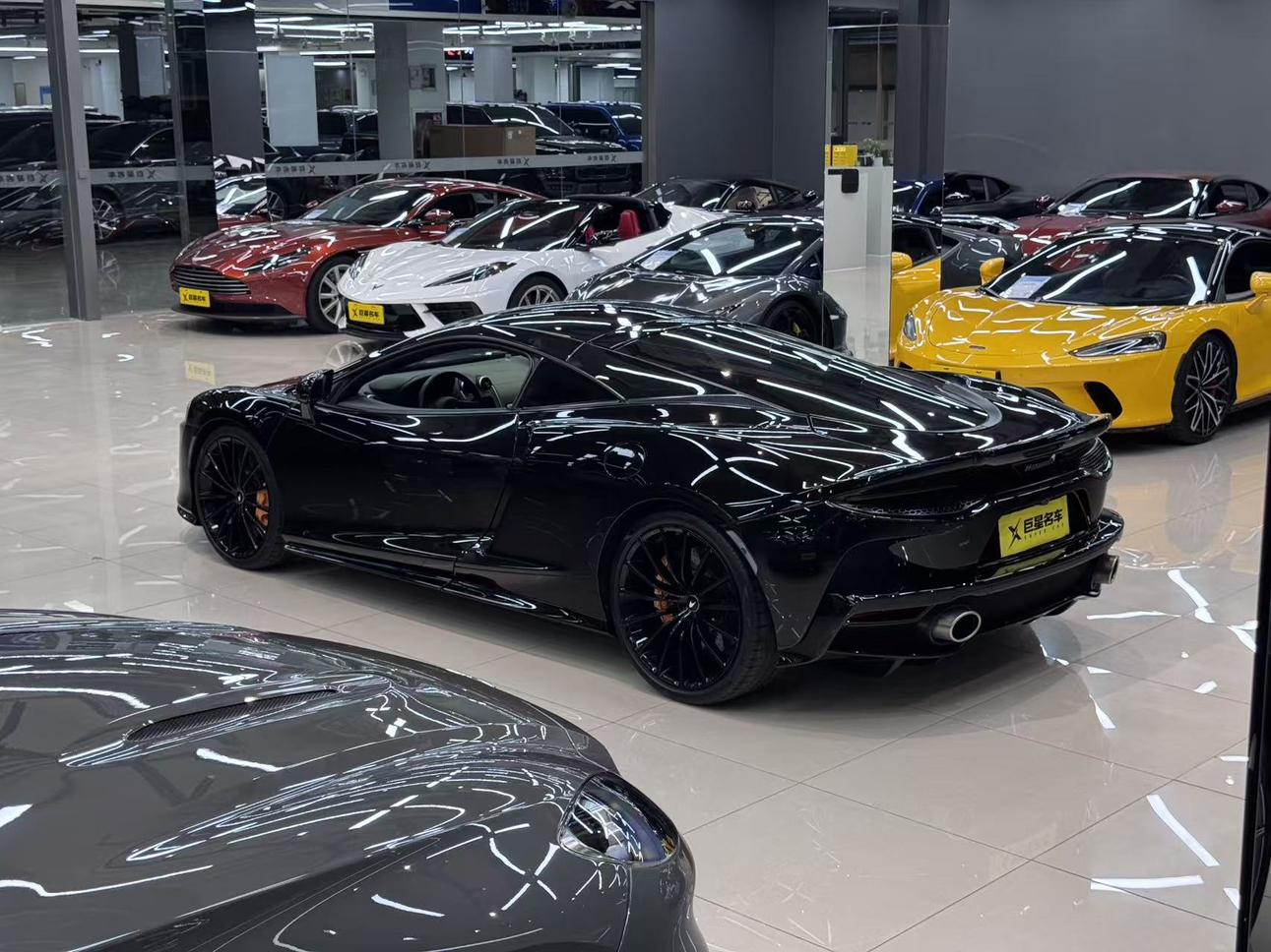 McLaren GT 2023 thumb 12