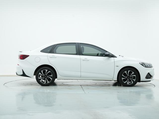 Chevrolet Monza 2020 thumb 6