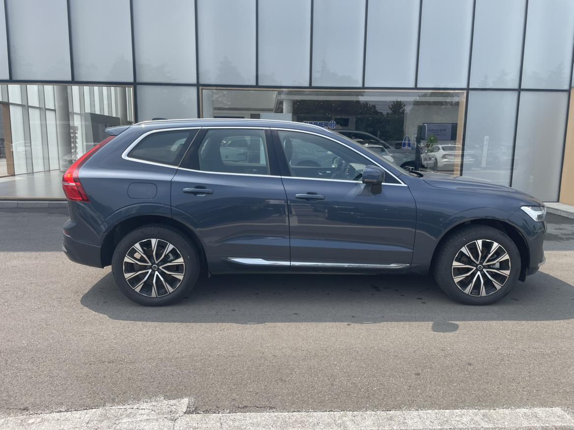 Volvo XC60 2025 thumb 4
