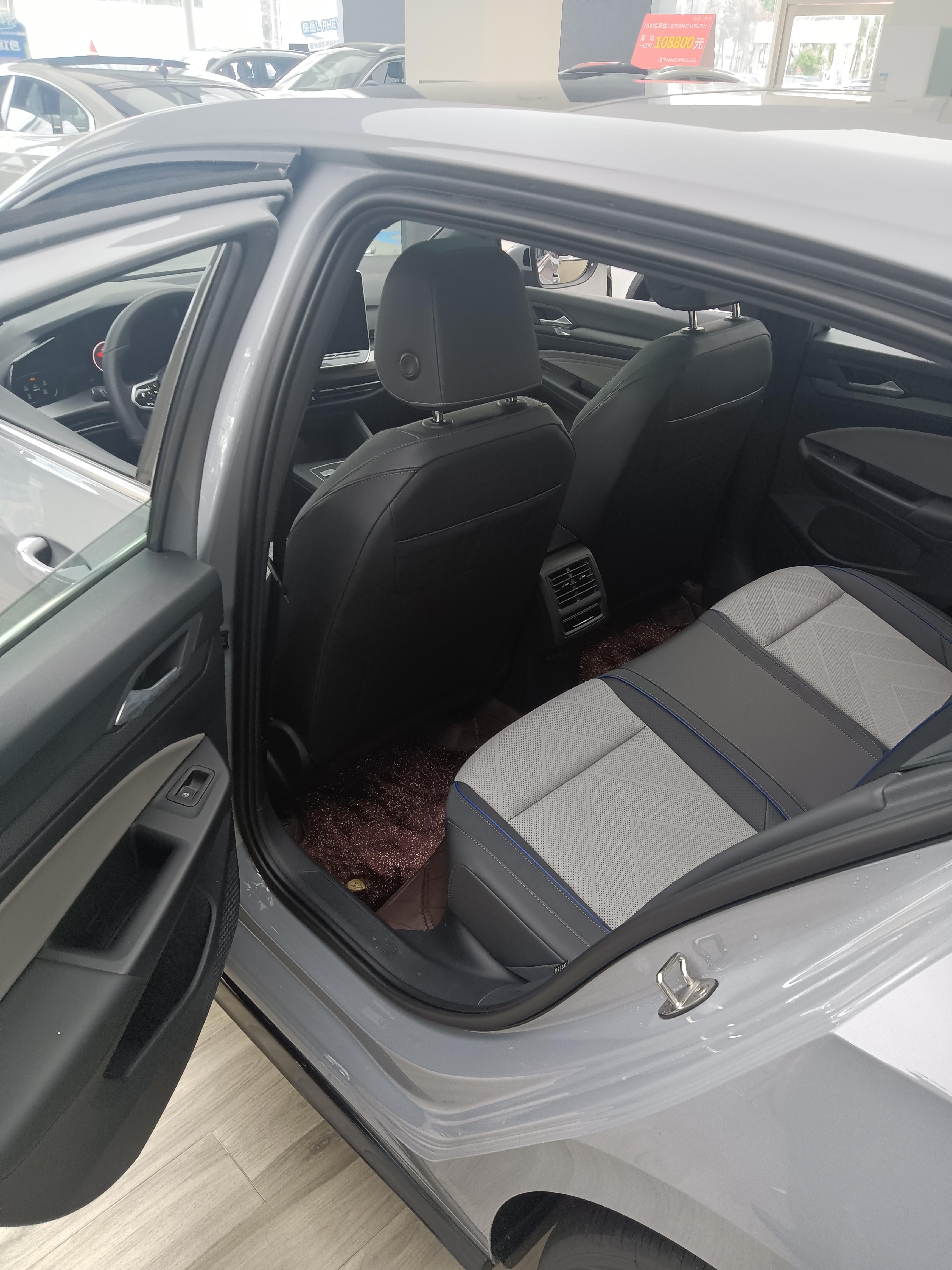 Volkswagen Golf Sportsvan 2025 thumb 7