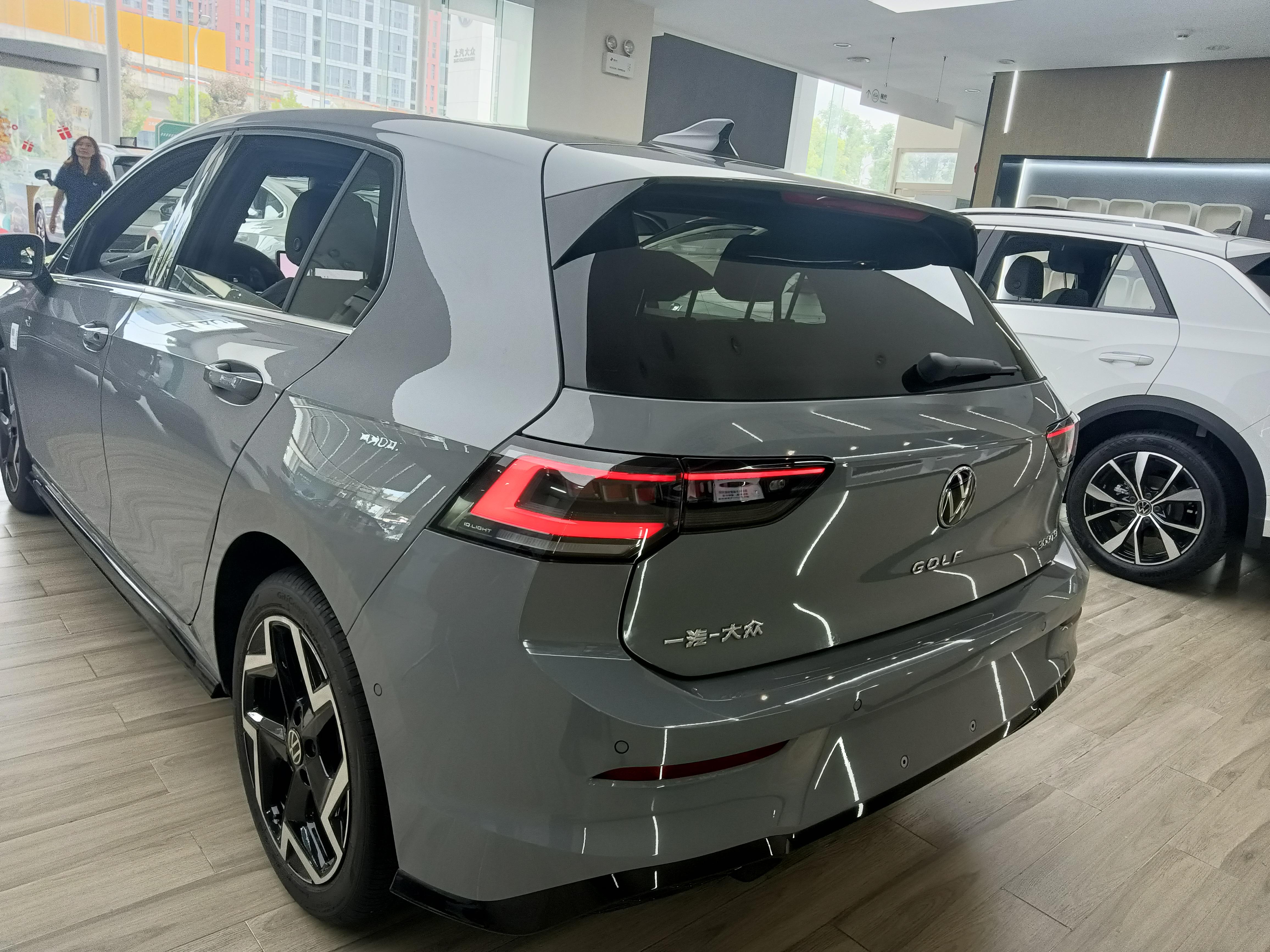 Volkswagen Golf Sportsvan 2025 thumb 11