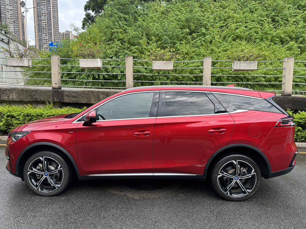 BYD Tang 2021 thumb 2