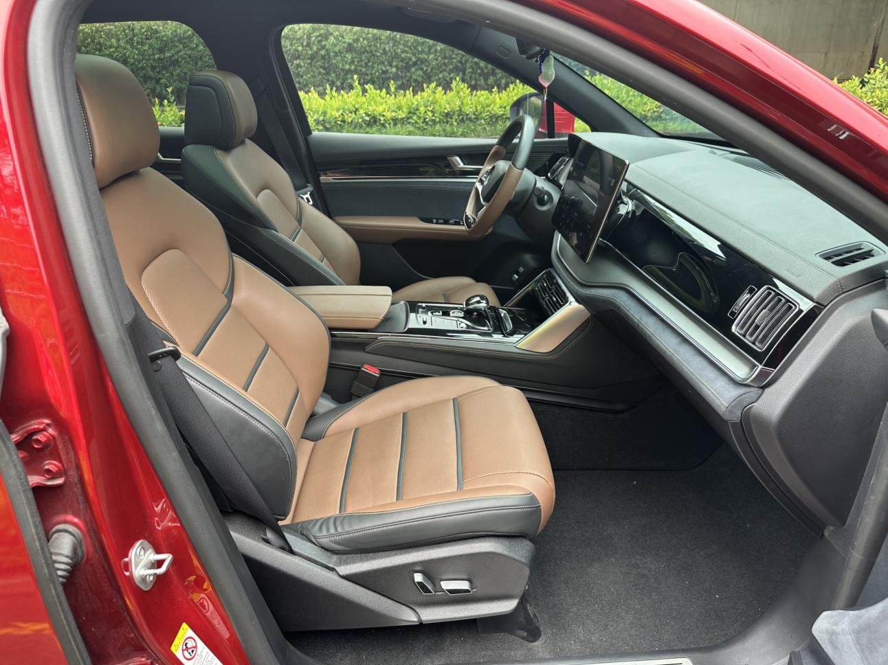 BYD Tang 2021 thumb 11