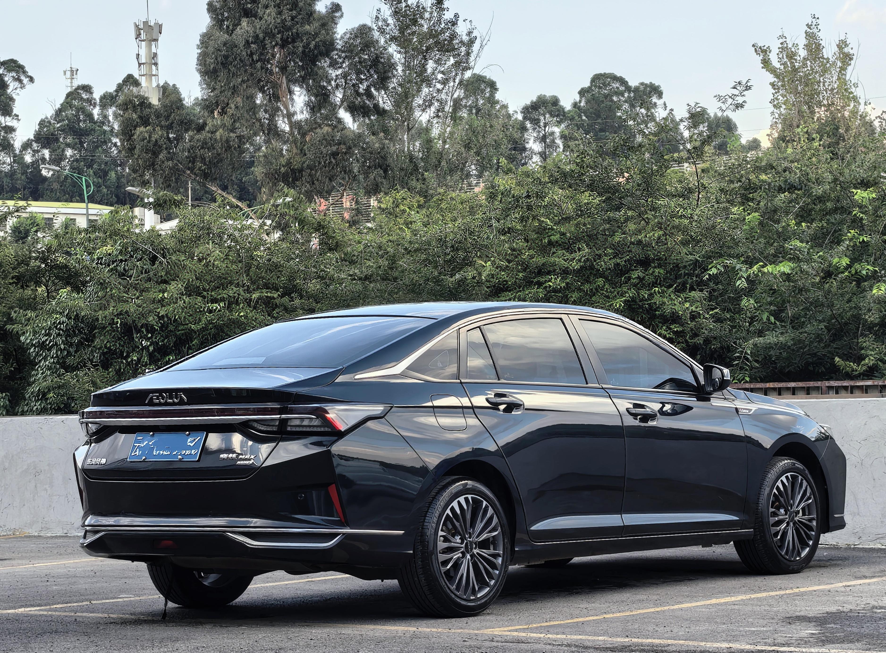 Dongfeng Aeolus Yixuan Max 2021 thumb 5
