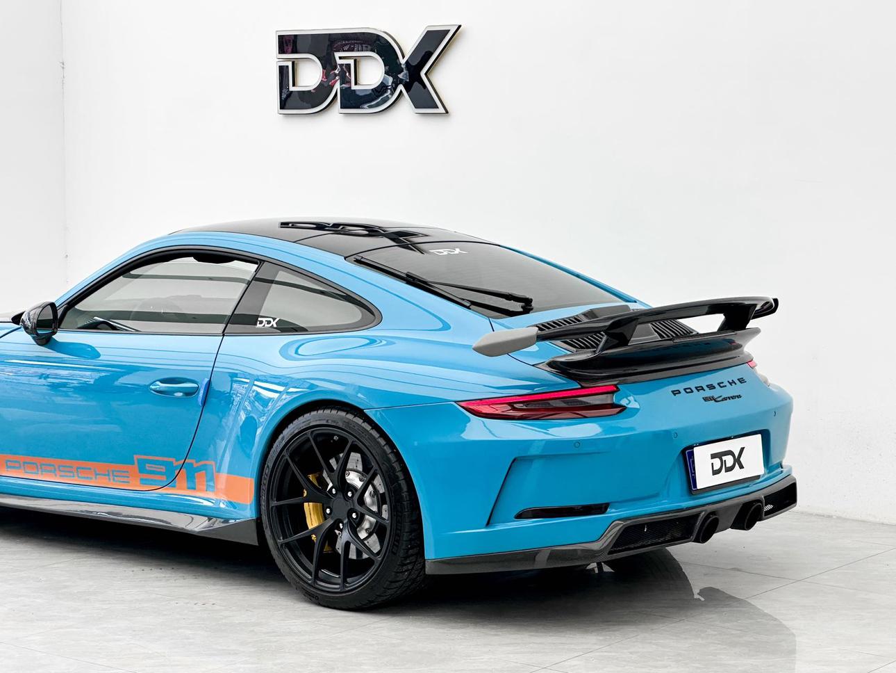 Porsche 911 2016 thumb 2