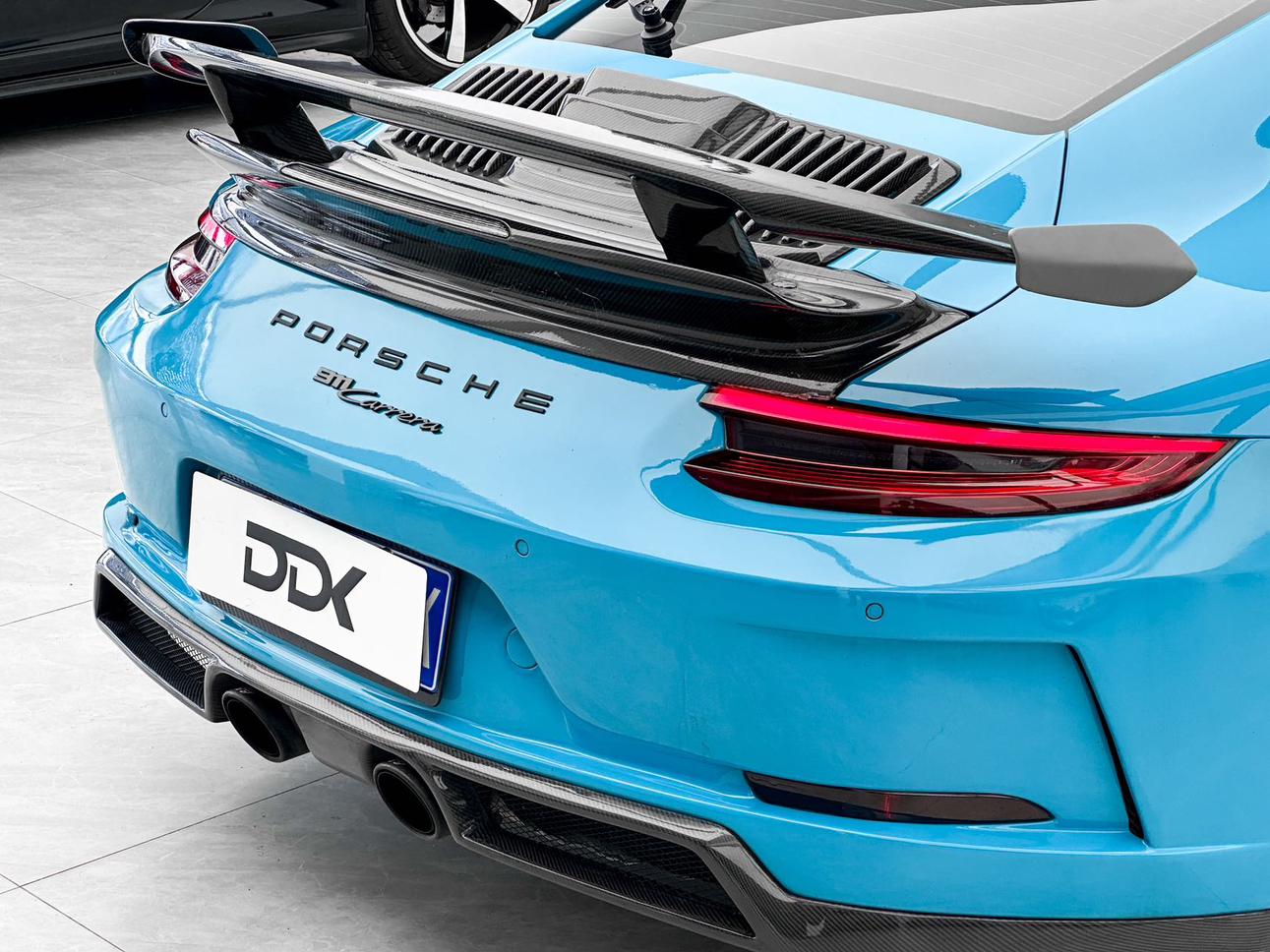 Porsche 911 2016 thumb 6