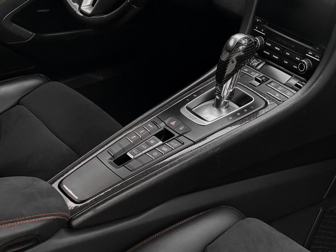 Porsche 911 2016 thumb 11
