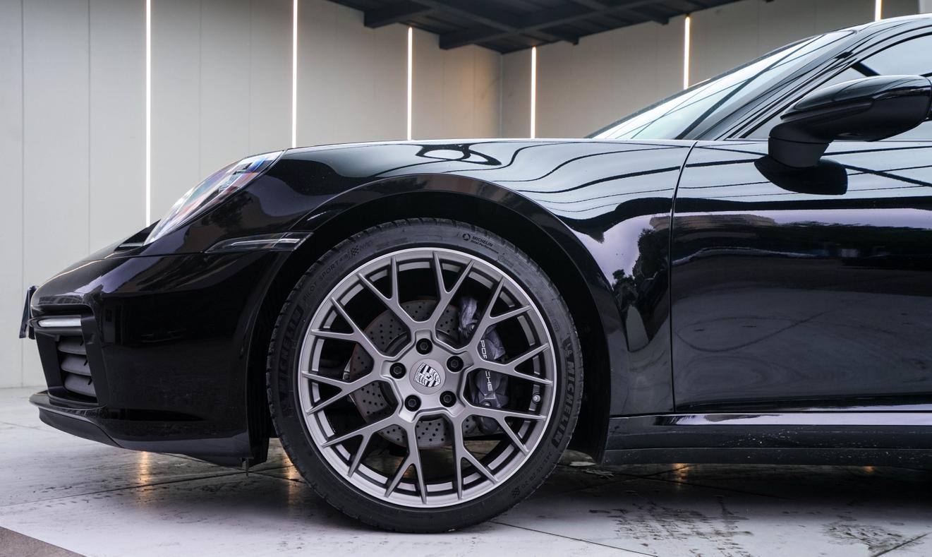 Porsche 911 2023 thumb 6
