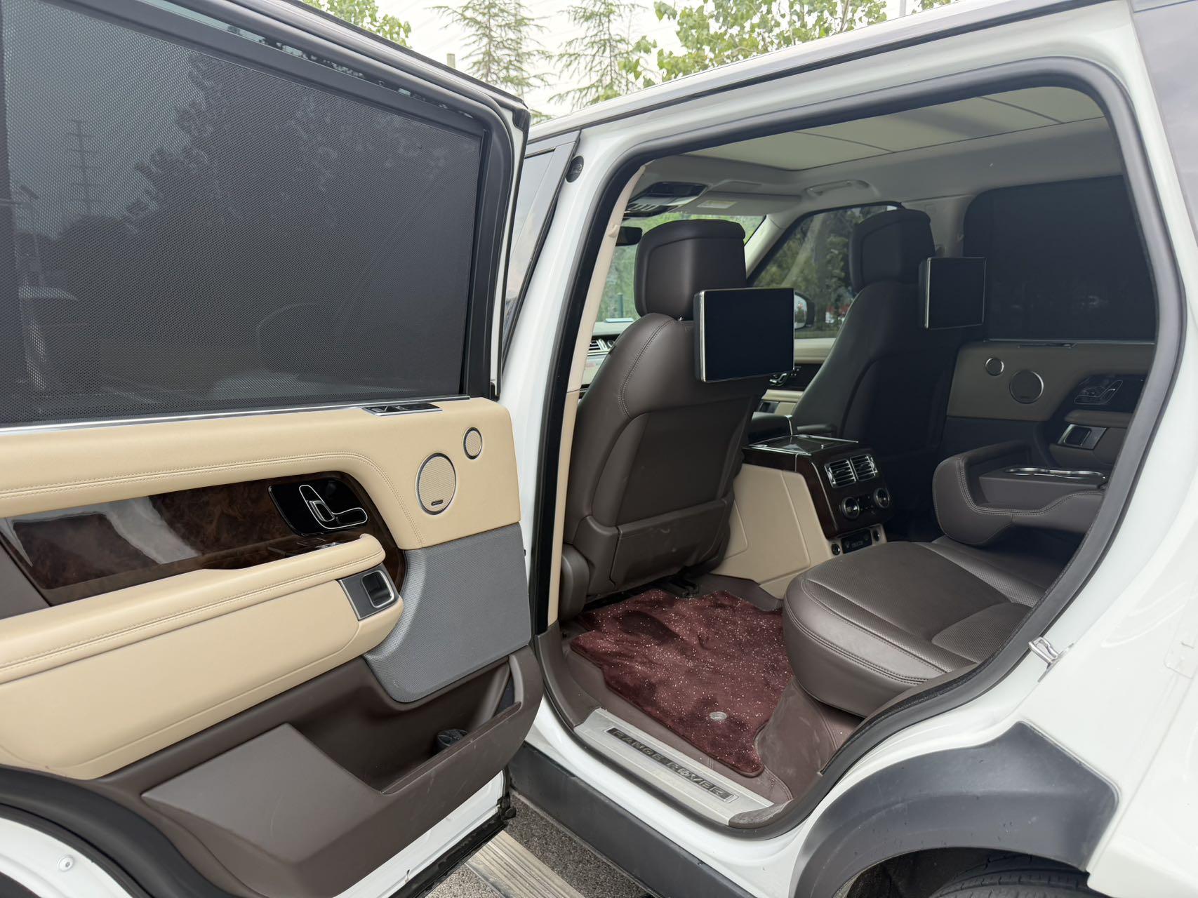 Land Rover Range Rover 2021 thumb 8