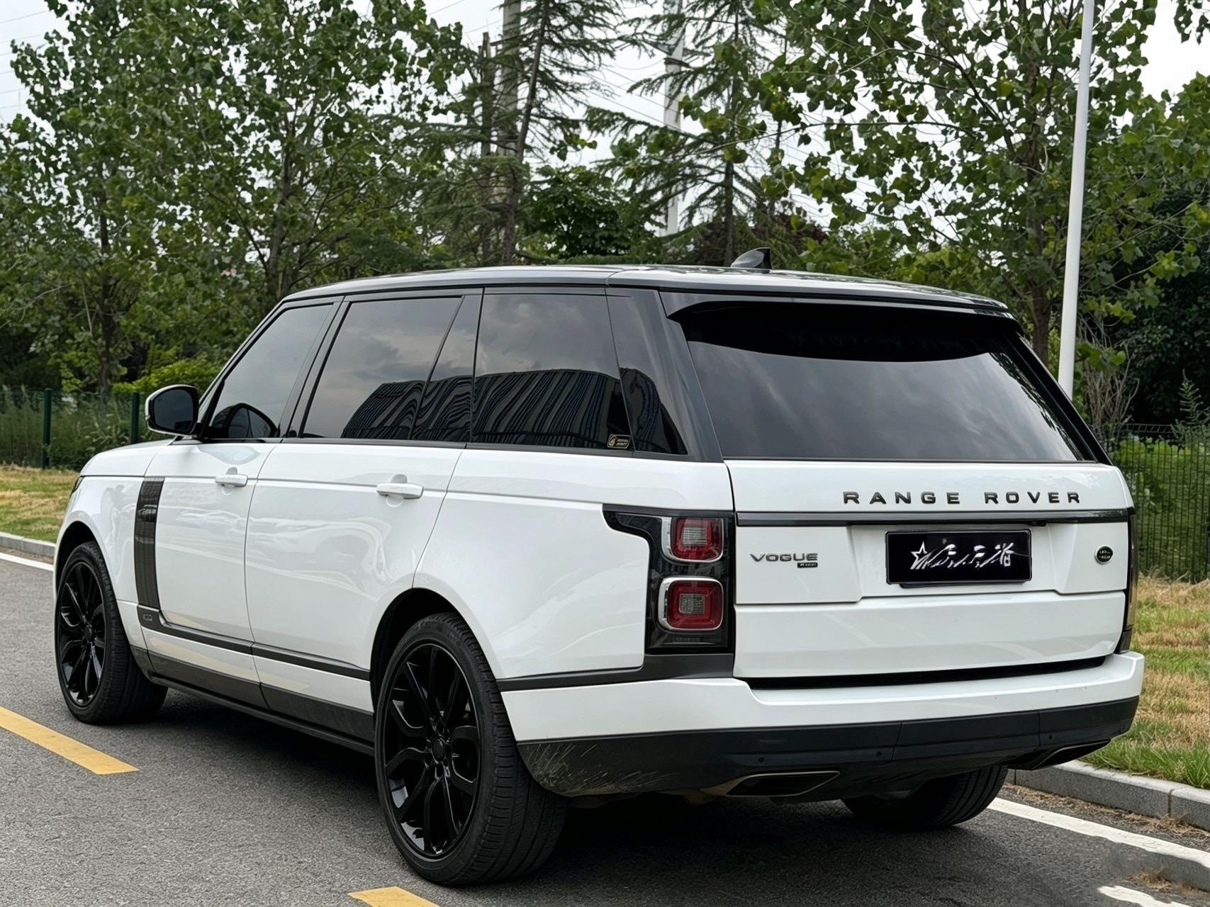 Land Rover Range Rover 2021 thumb 11