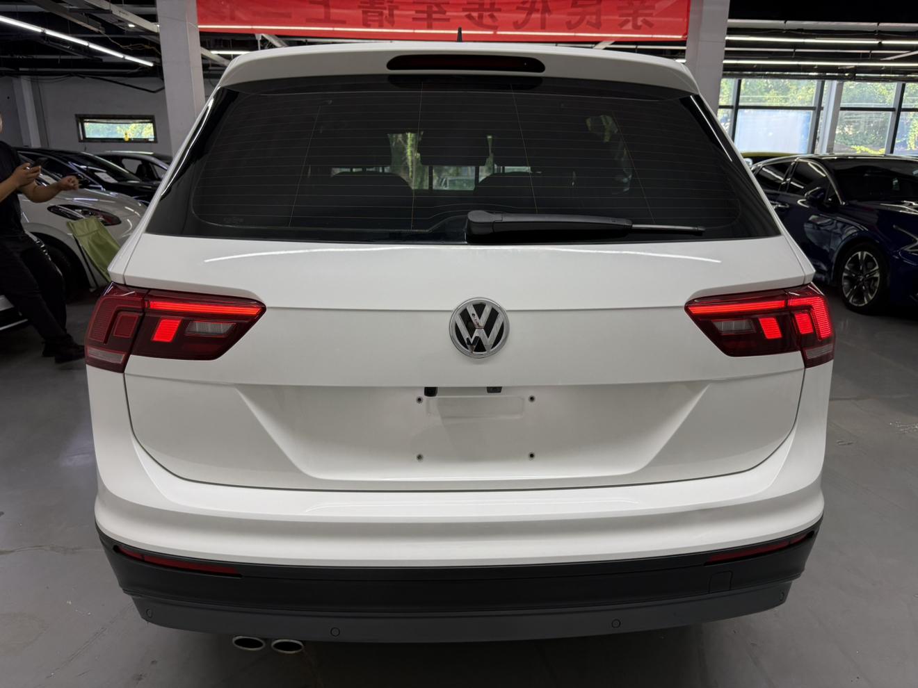 Volkswagen Tiguan 2020 thumb 3