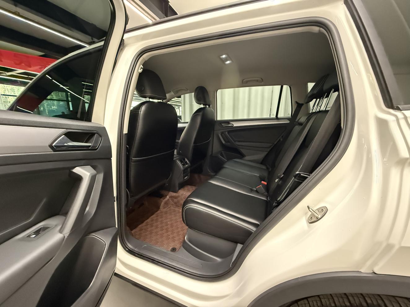 Volkswagen Tiguan 2020 thumb 9