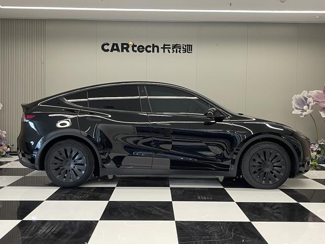 Tesla Model Y 2023 thumb 6