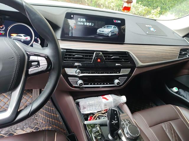 BMW 5 серии 2018 thumb 7