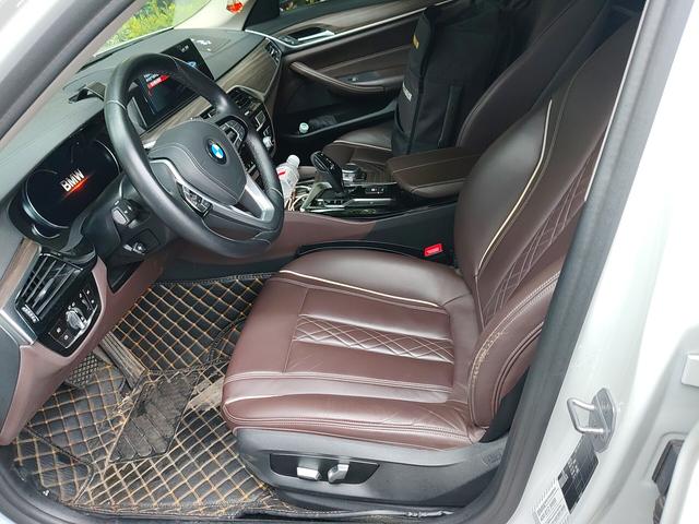 BMW 5 серии 2018 thumb 8