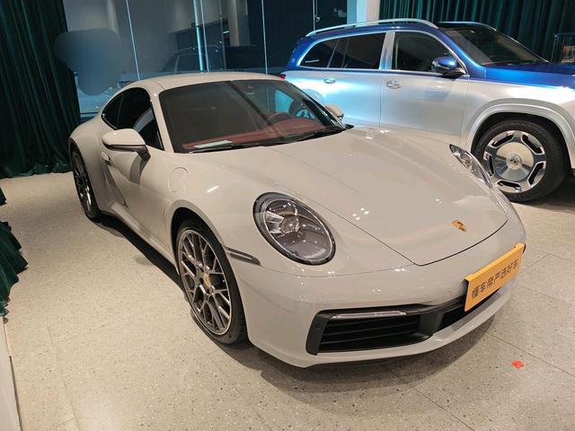Porsche 911 2020 thumb 12