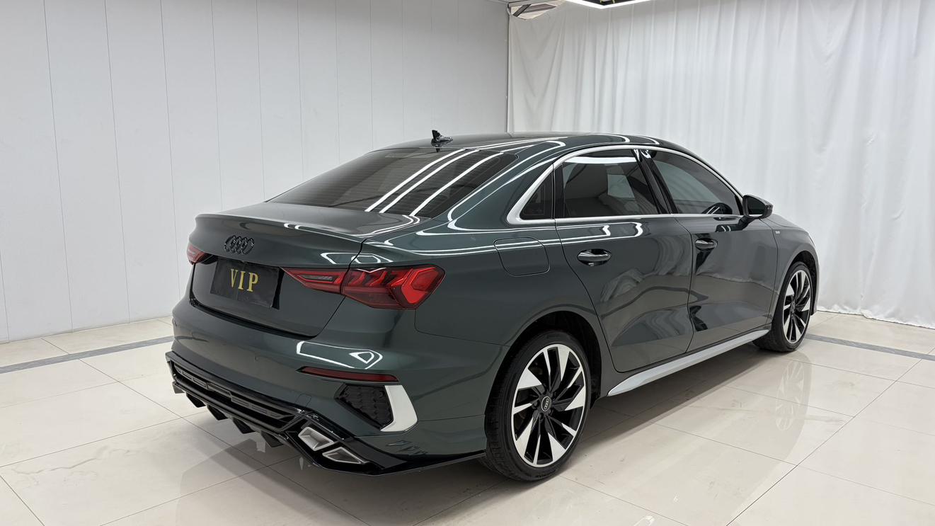 Audi A3 2023 thumb 4