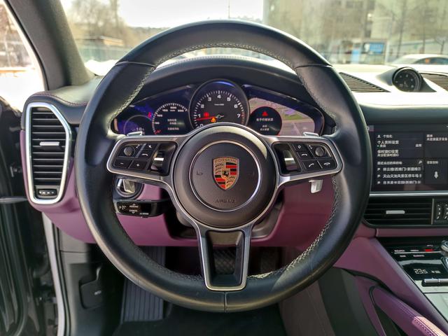 Porsche Cayenne 2019 thumb 10