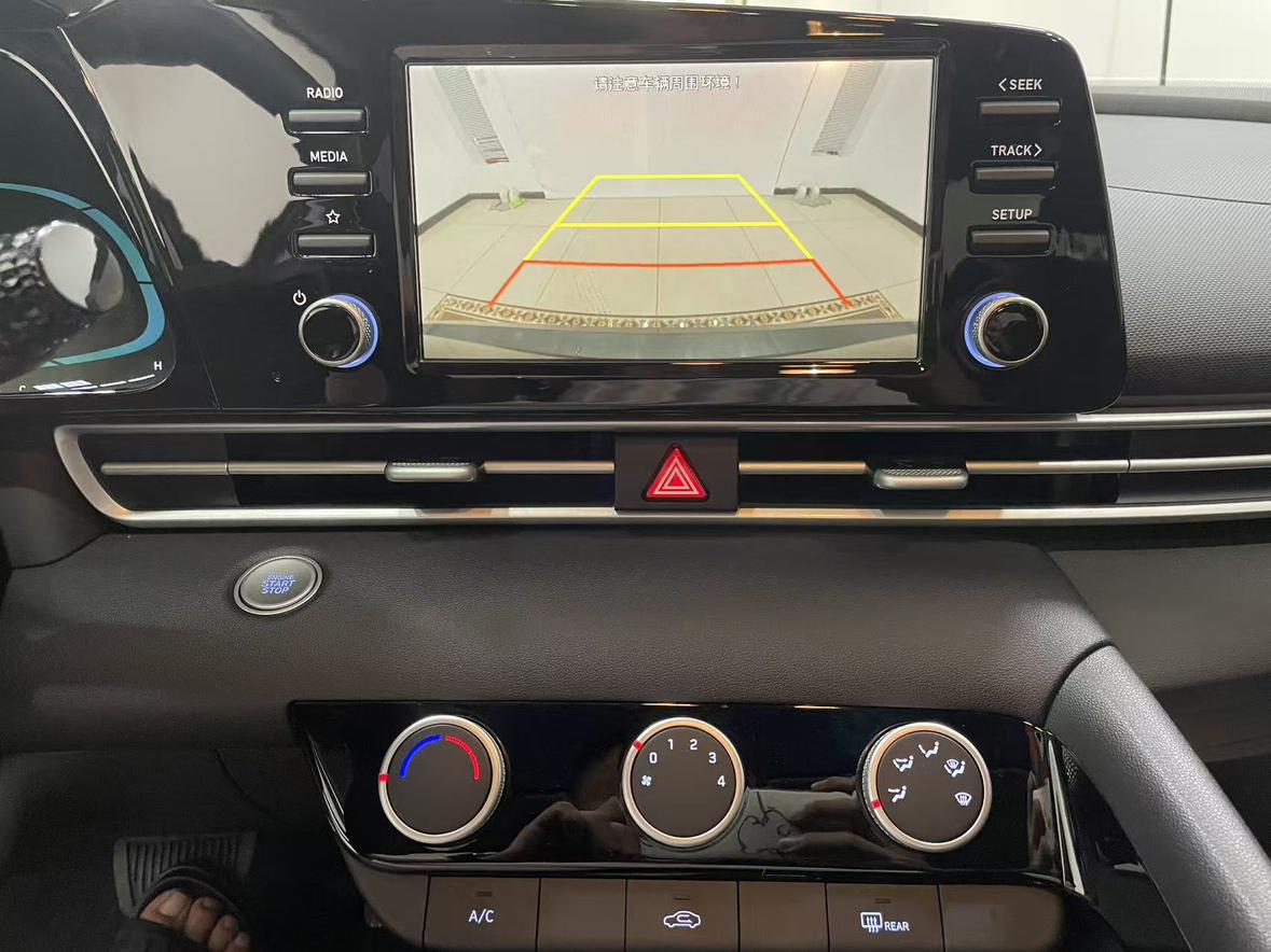 Hyundai Elantra 2023 thumb 8