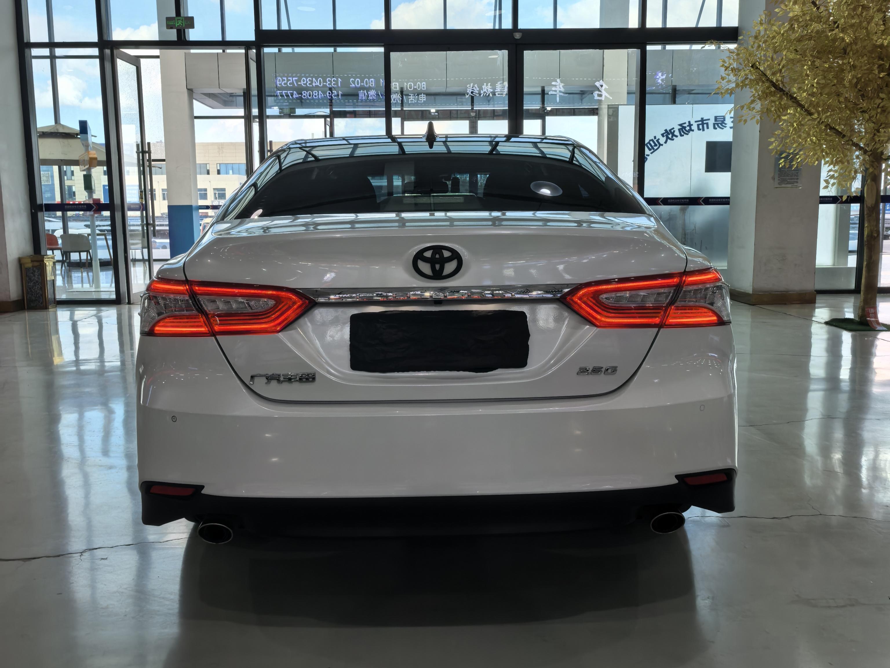 Toyota Camry 2021 thumb 3