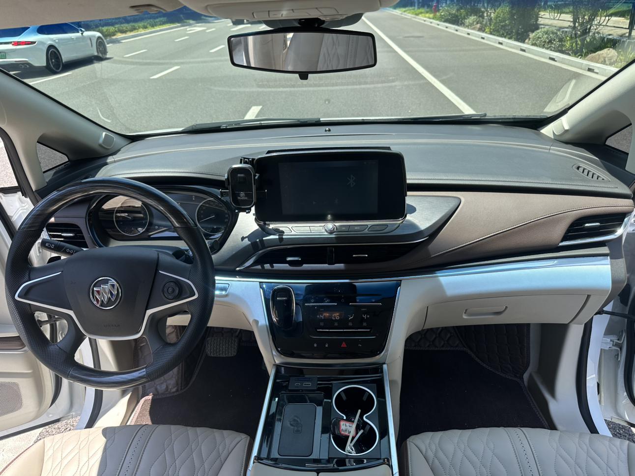 Buick GL8 2023 thumb 8